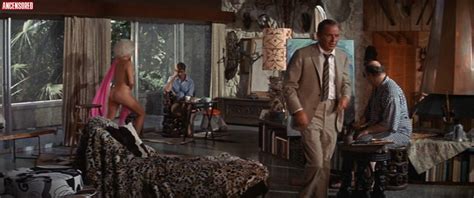 Naked Virginia Wood In Lady In Cement