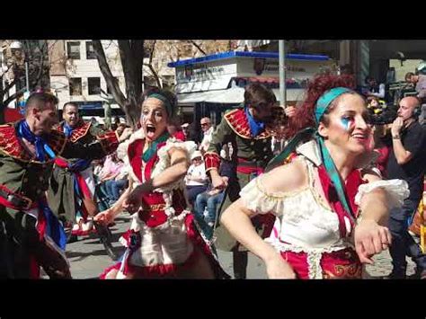 A C EL BURLETA desfile de Ciudad Real REVOLUCIÓN Domingo de Piñata