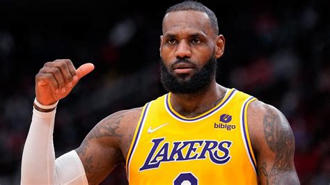 Nba El Pívot Lebron James Hace Historia Y Da Un Respiro A Los Lakers