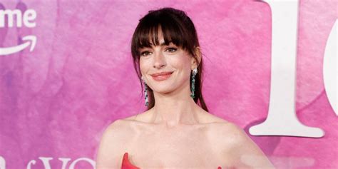 Que Signifient Les Pr Noms Des Fils D Anne Hathaway Qui Commencent