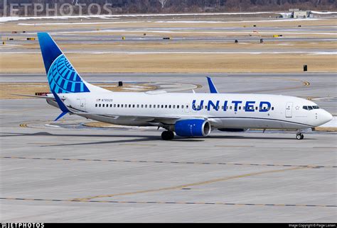 N Boeing United Airlines Paige Larsen Jetphotos