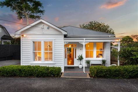 Property Value 2 17 Rodney Road Northcote Point Realestate Co Nz