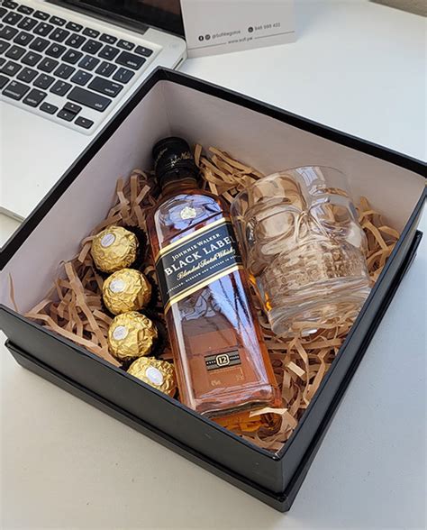 Regalo Para Hombre Con Whisky Chocolate Y Vaso Sofi Regalos Tienda