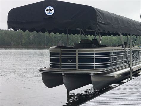 Pontoon Tritoon Boat Lift Systems RGC Marine