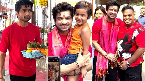 Abhishek Kumar Visit Siddhivinayak Temple To Seek Blessings Before