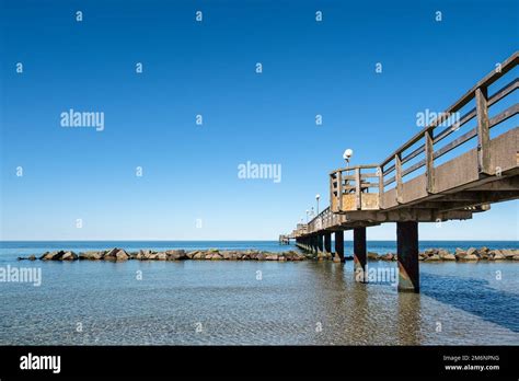 Wellenbrecher Fischland Hi Res Stock Photography And Images Alamy