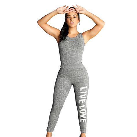 Ripley CONJUNTO DEPORTIVO MUJER BELLEZA EXPRESS LATINA GRIS R COLOMBIANO PIEZAS