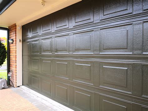 Restore Oxidised Garage Doors With The Best DIY Coating So Easy To Apply