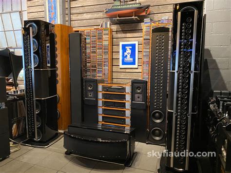 McIntosh XRT2.1K Flagship Speakers