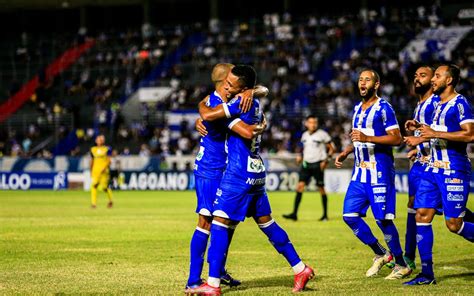 Na abertura do Campeonato Alagoano 2022 CSA vence o Aliança no