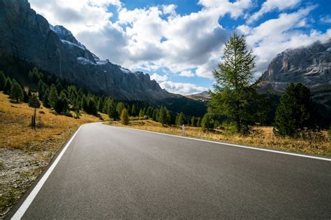 Estrada De Montanha Estrada Da Montanha Dolomita It Lia Foto Premium