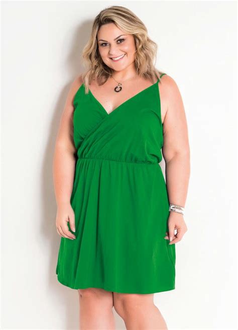 Vestido Verde Transpassado Plus Size Marguerite