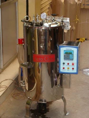 Stainless Steel Semi Automatic Double Walled Vertical Autoclave