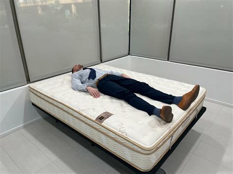 Best Split King Size Mattress (2023): Buyer's Guide - eachnight