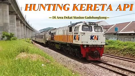 Hunting Kereta Api Siang Ngebut Ditikungan Dekat Stasiun Gadobangkong