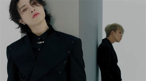 treasure  full album reboot visual film load ver asahi