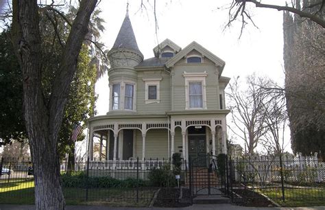 1892 Victorian In Merced California