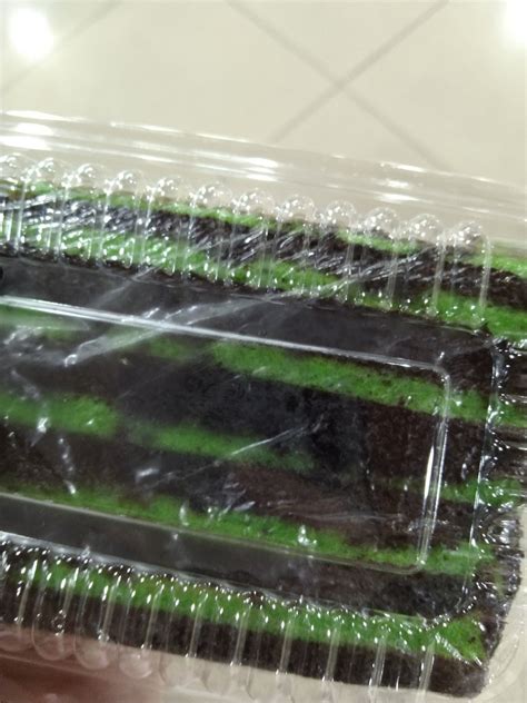 Kek Lapis Basah Sarawak Premium Halal Best Choc Mint Ever Food