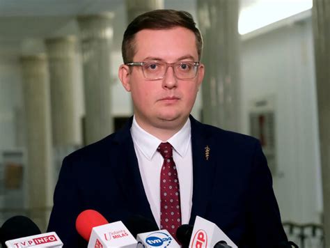 Robert Winnicki W Szpitalu Pose Konfederacji Ogranicza Aktywno