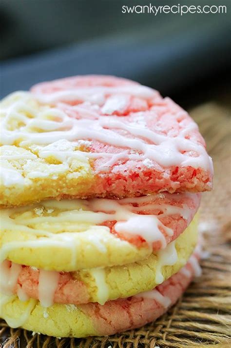 A Quick 6 Ingredients Summer Cookie Recipe These Strawberry Lemonade Cookies Use Two C