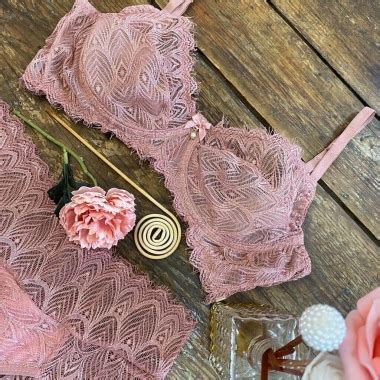 Conjunto Sutiã Aro sem Bojo e Calcinha Fio Duplo em Renda Gardens Lingerie Moda Íntima Linha