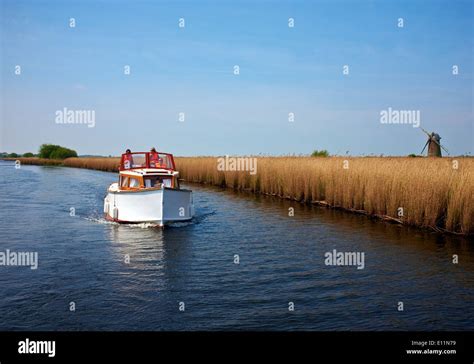 Norfolk Broads National Park Hi Res Stock Photography And Images Alamy