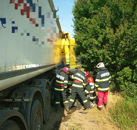 Accident Rutier Pe E N Apropierea Localit Ii C Ld Ru Anca Info