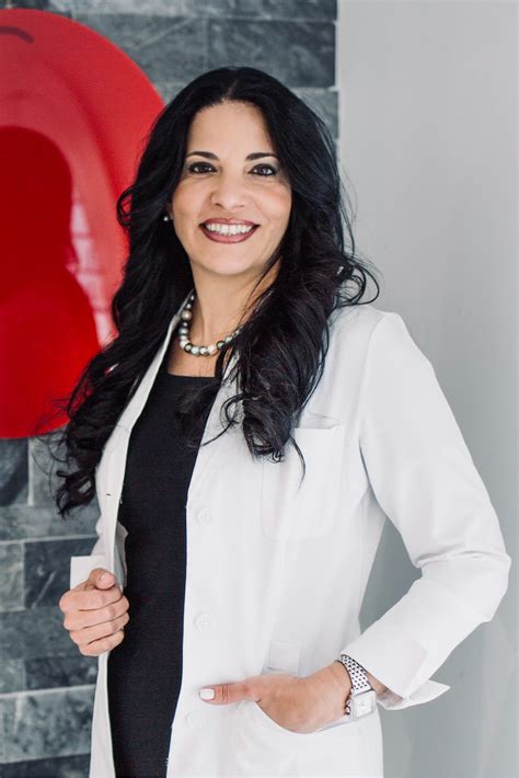 The DNA Glow- Dr. Deisy’s signature personalized treatment – SF