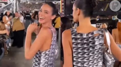 Vestido ou ilusão de ótica Bruna Marquezine rouba a cena look