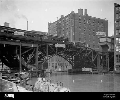 Jackknife Bridge, Chicago, Ill., c1907 Stock Photo - Alamy