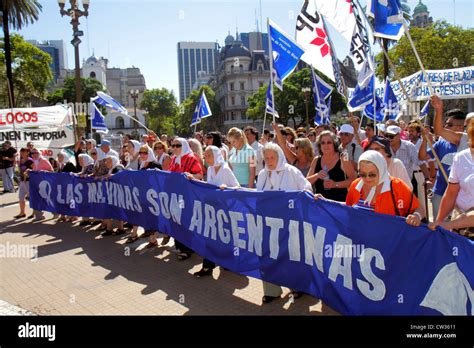 Buenos Aires Argentinaplaza De Mayo Historic Main Squarepolitical Hubprotestdemonstration