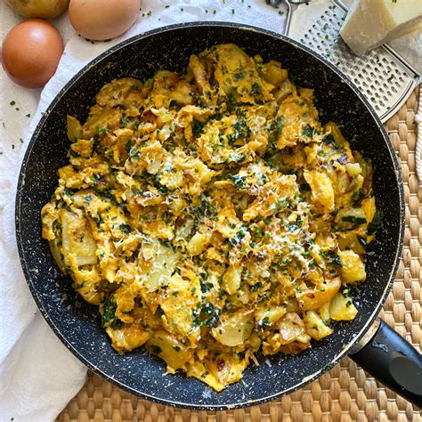 Smoky Scrambled Egg Skillet With Potatoes And Spinach Recipe