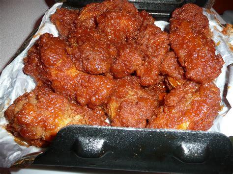 Wingstreet Wings | Happiness in a box. | Matt Burris | Flickr