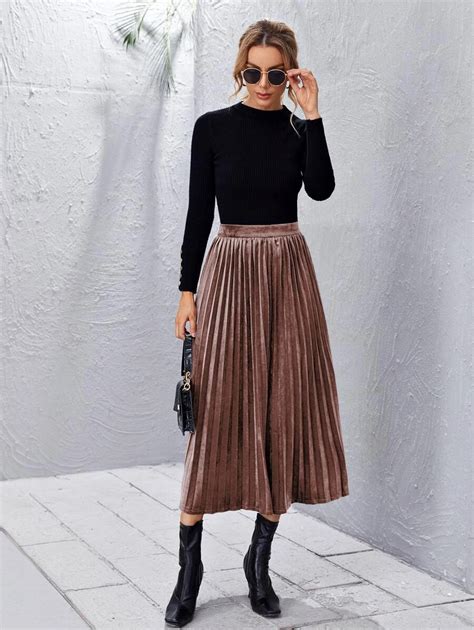 Metallic Velvet Pleated Skirt And Chanel Quilted Boy Bag Artofit