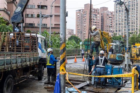 汐止工建路地層下陷 侯友宜指示盡速搶修 中華日報中華新聞雲