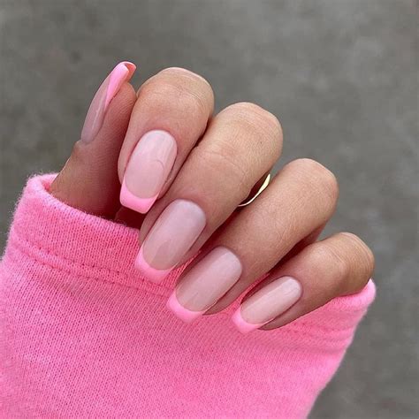 Sethexy Faux Ongles Français Carré Court Ongles a coller Rose Capsules