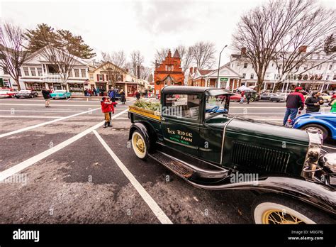 Main Street At Christmas Stockbridge, Massachusetts, USA Stock Photo ...