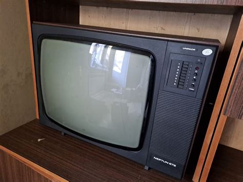 Telewizor Neptun Unimor Prl Retro Loft Oryginalne Pud O Bli Yn