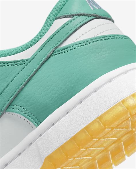 Justfreshkicks On Twitter Minutes Via Nike Us Wmns Nike Dunk Low