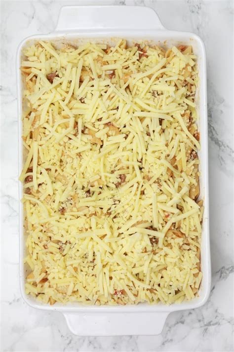 Mince Pasta Bake Recipe | Minced Beef Pasta Bake - Recipe Vibes