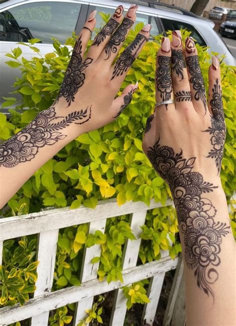 Pin By Ray Bsn Rn On Henna Henna Designs Black Henna Henna Tattoo