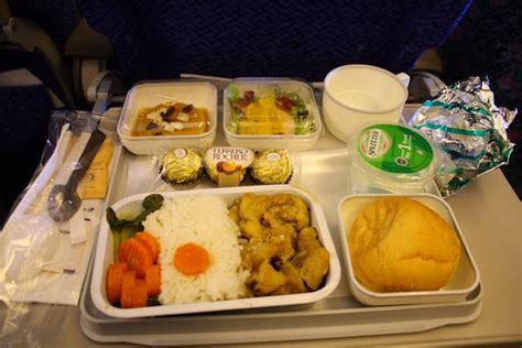 Eat Till Tummy Full: Malaysia Airlines (MAS) Food Onboard (KUL-TPE-LAX ...