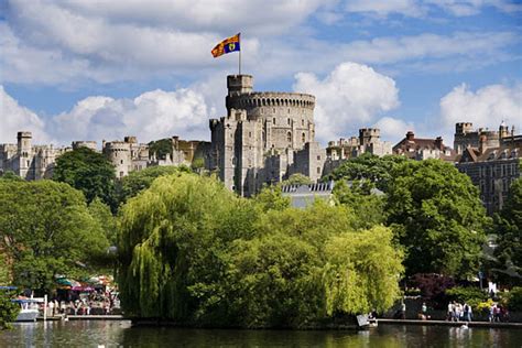 Overnight Castles of England Tour | British Tours