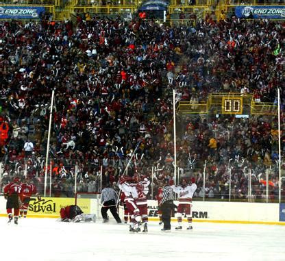 Men’s Hockey: 2006 Frozen Tundra Hockey Classic is something out of ...