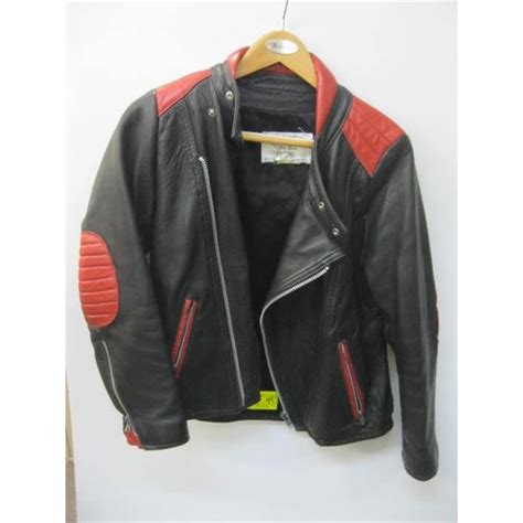 RED & BLACK MOTORCYCLE JACKET - SZ 44