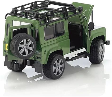 Bol Bruder Land Rover Defender Station Wagon