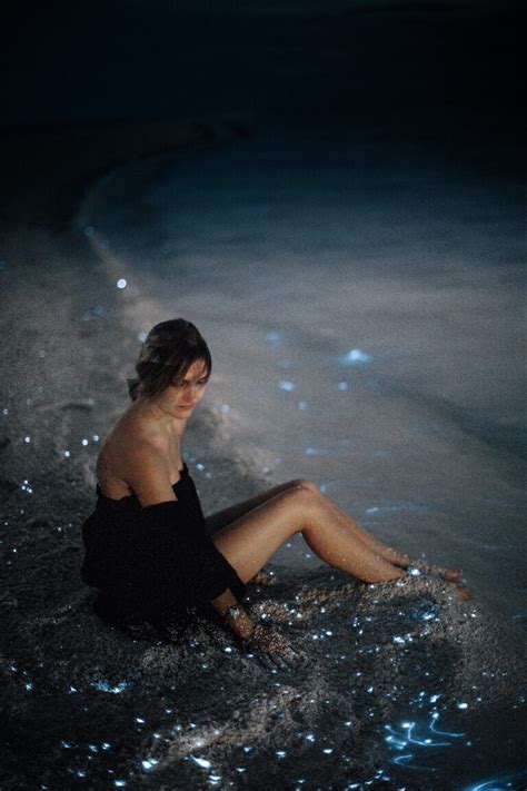 5 Must-See Bioluminescent Beaches Around the World