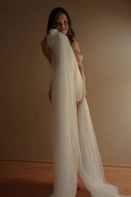 Sensual Paulina Seikola Busty Shaved Brunette Babe Paulina Seikola From TheLifeErotic Wearing