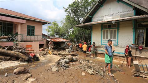 12 Orang Meninggal Dunia Akibat Banjir Lahar Dingin Marapi