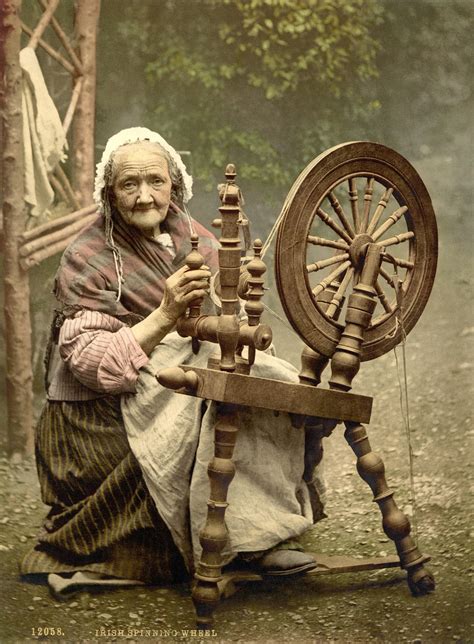 Spinning Wheel Woman Old · Free Photo On Pixabay